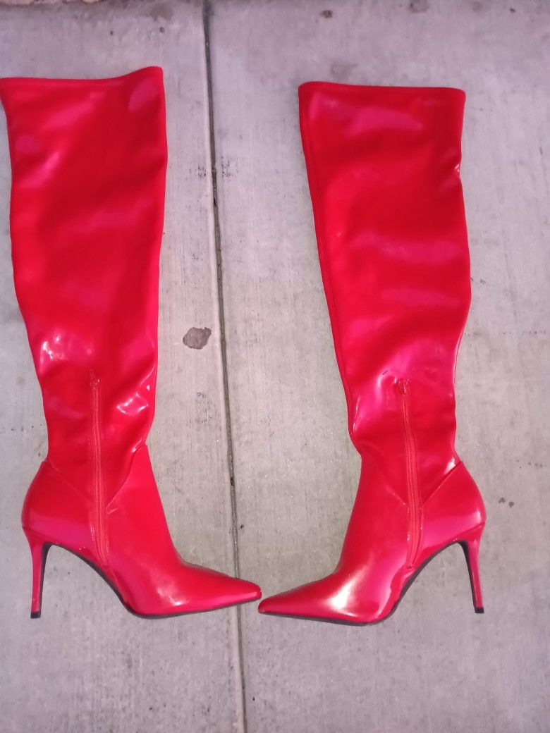 JESSICA SIMPSON BOOTS/ MAKE OFFER