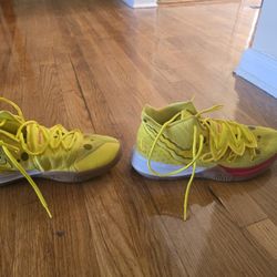 Nike Kyrie 5 – Yellow Special Edition : 10.5 