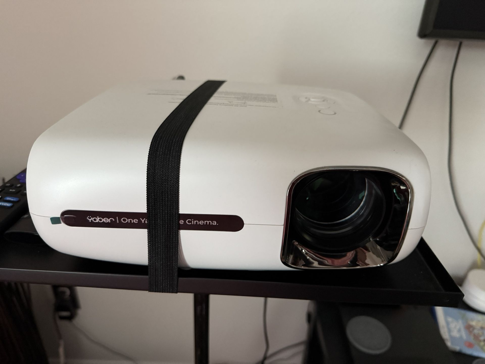 4K 12000L 5G WiFi Bluetooth Projector Indoor