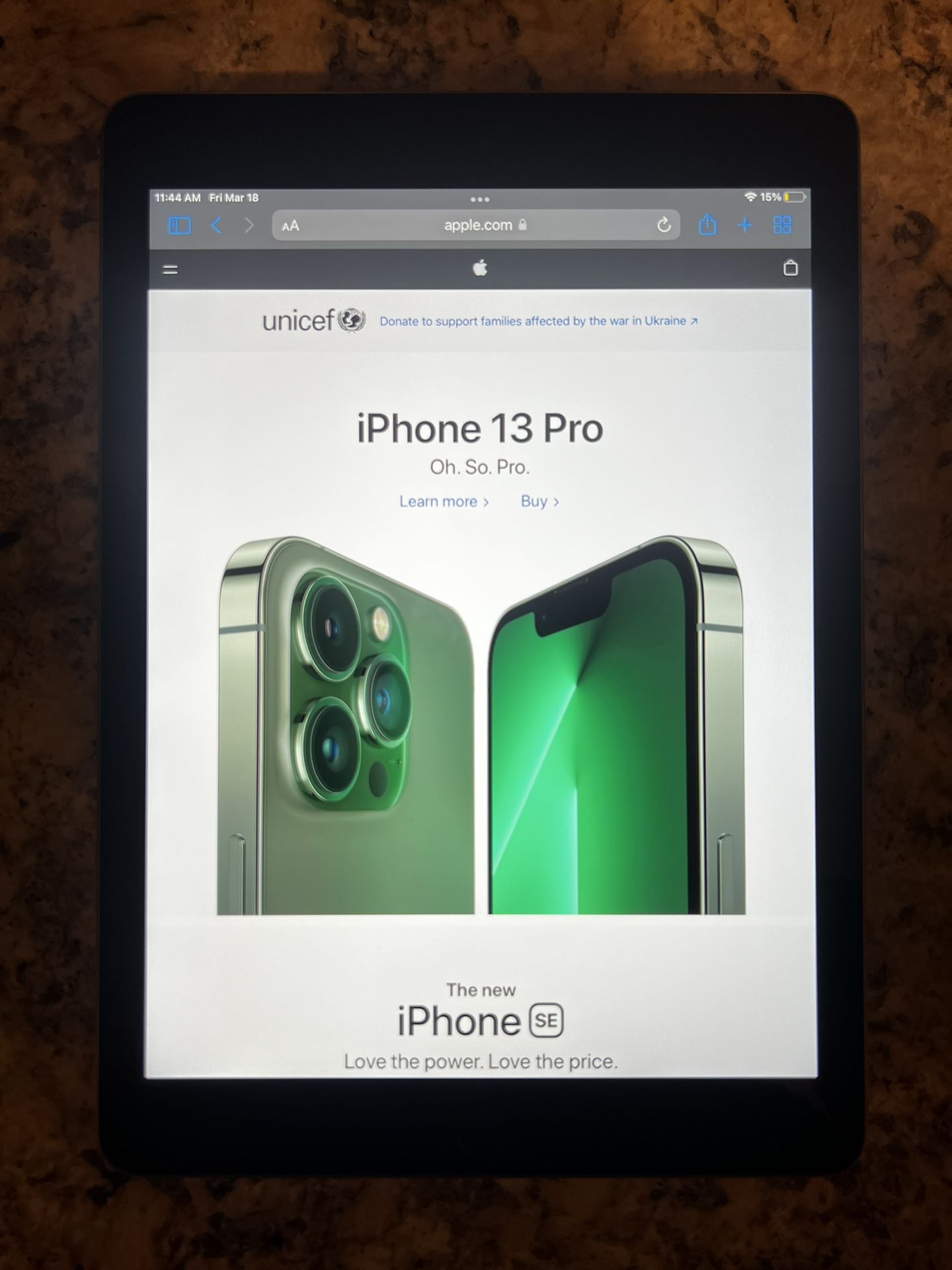 Apple iPad 6th Gen 32GB Space Grey WiFi