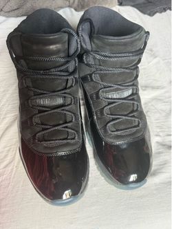Retro 11 cap and gown