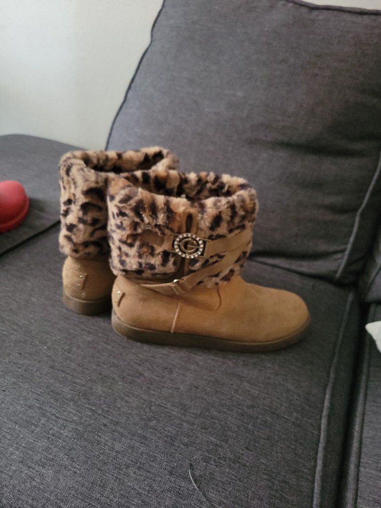 GBG Women's Faux Fur Boots Size 10