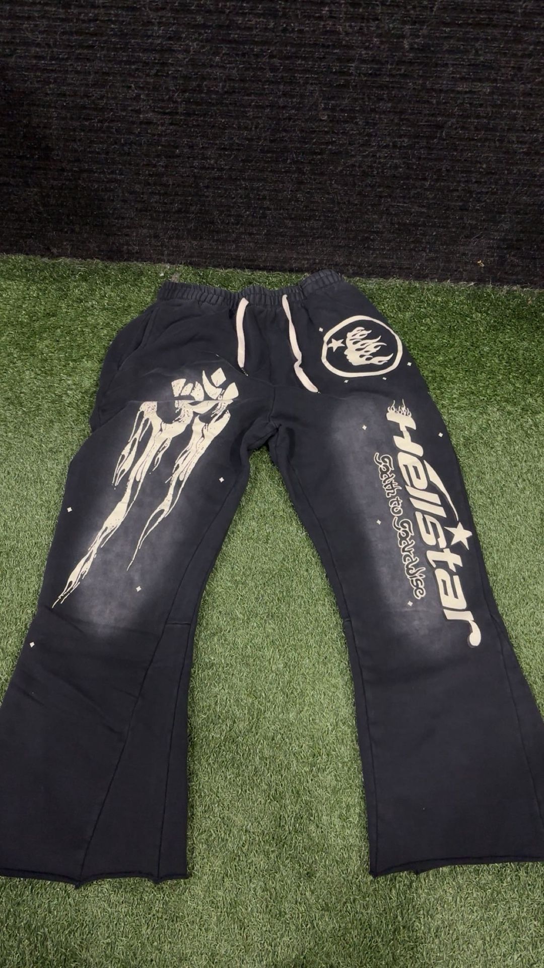 HELLSTAR Flared Sweatpants