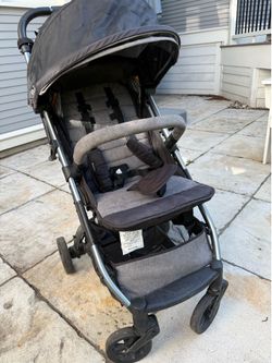 Stroller *One Button* Summer by Ingenuity