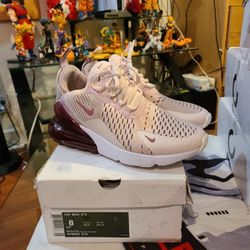 Nike 270