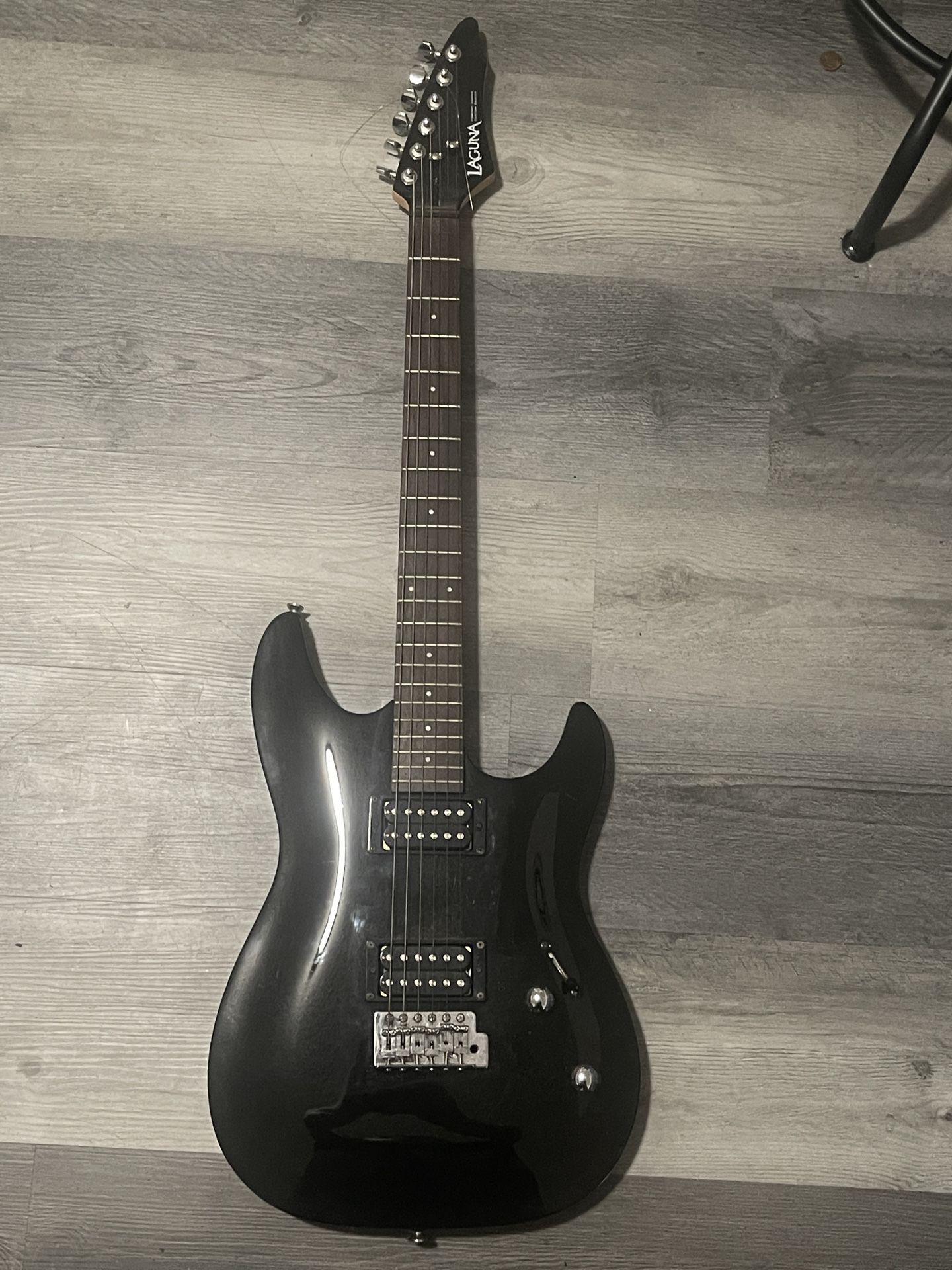 Laguna Guitar