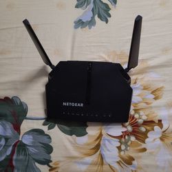 Netgear C6220 Cable Modem Wifi Router Combo  With 2 Gigabit Ports 
