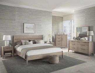 CLOSEOUT! SOLID HEAVY KING WOOD SOMMERTON COLLECTION!!