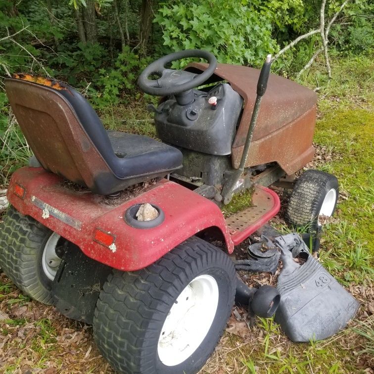 CRAFTSMAN RIDING GARDEN TRACTOR DAMAGED BY FIRE FROM LEAVES, 25 H.P. MOTOR, ONLY USED A FEW TIMES BEFORE FIRE.  AS IS FOR REPAIR OR PARTS $350.