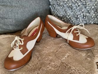 B.A.I.T shoes 6.5 (available if posted)