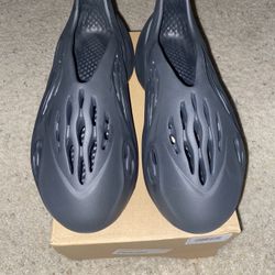 Adidas Yeezy Foam Runner ‘Onyx’ Size 12 Deadstock