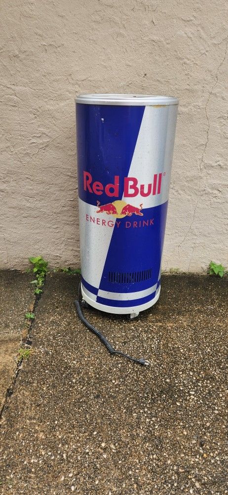 Red Bull Energy Drink Can Display Fridge Cooler Wheeled Ice Chest 43 Inch