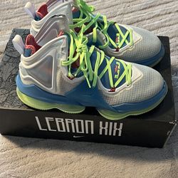 LEBRON XIX (19) DUTCH BLUE LIME GLOW (SIZE 10)