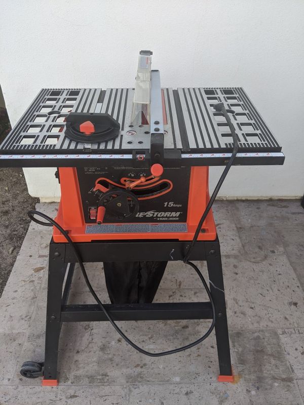 Black & Decker FS200SD 15Amp Table Saw with Stand and Wheels for Sale
