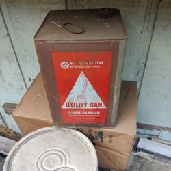 Antique Utility Can-tainer