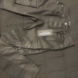 serenade cargos (brand new)