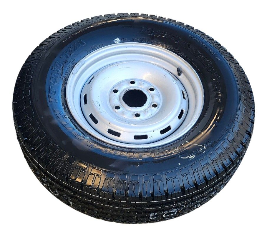 BRAND NEW BF Goodrich Long Trail T/A Radial P245/75R16 Tire On 16x6.5 16x6 1/2 Chevy Gmc 6 Lug Rally Wheel Rim