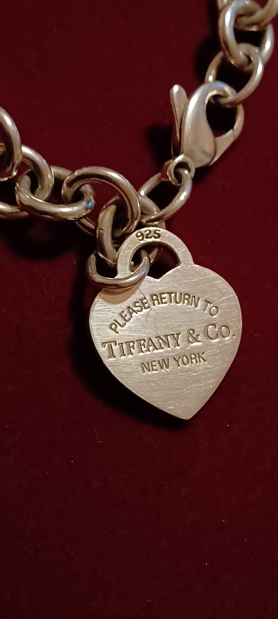 TIFFANY & CO Sterling Silver

"Heart" Bracelet