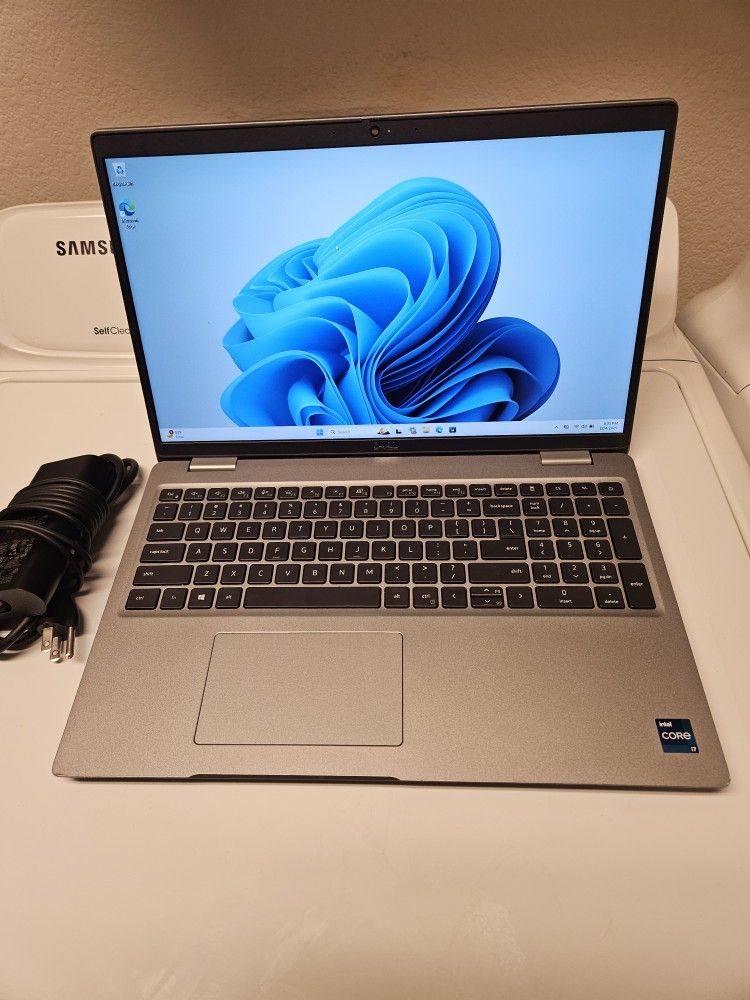 Dell Precision 15.6 Inch Widescreen Intel I7-11850H 32 GB Ram Memory 512 GB SSD Nvidia Graphics T600