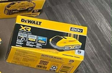  Battery Dewalt Crazy 5ah Each $80