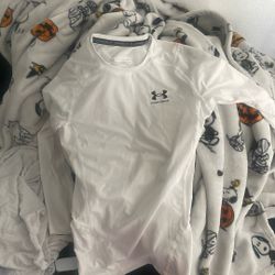 Men’s Under Armor Small Long Sleeve Compression Shirt 20$ 