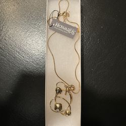 Howard’s jewelry Necklace