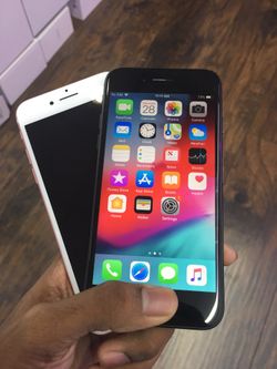 iPhone 7 32GB / 128GB Factory Unlocked Excellent Condition With Free Charger