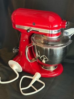 KitchenAid 5 Qt. Artisan Stand Mixer KSM150PS 10 Speed 325 Watt w/Accessories