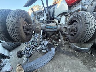Rear axle assembly for 2013 Mercedes Benz Sprinter 3500 rear axle