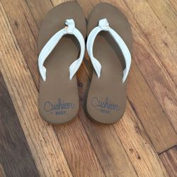 Reef Flip Flops - Never Worn