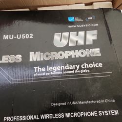 UHF Wireless Microphone