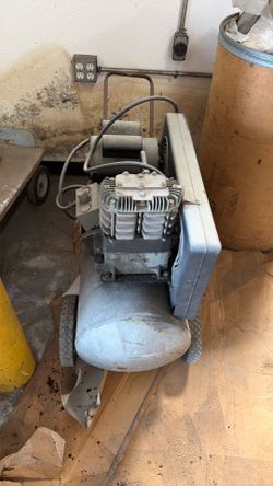 Air compressor