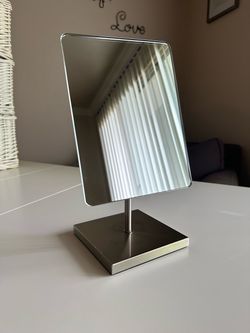 Vanity Makeup Mirror with Metal Stand