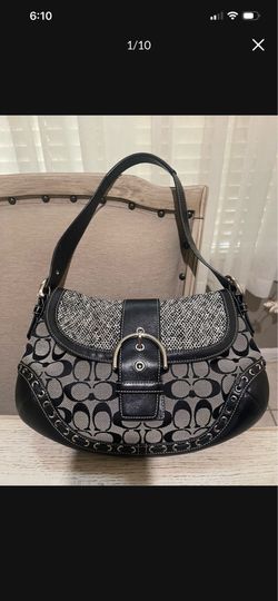 Coach vintage  SoHo tweed bag hobo bag signature canvas monogram black and white