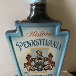 Beautiful Vintage 1967 Jim Beam Penna. The Keystone State Whiskey Decanter.