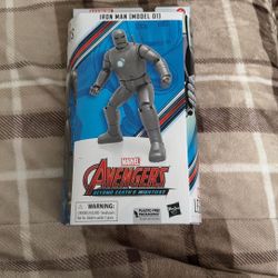 Avengers Iron Man Model 01 Figure 