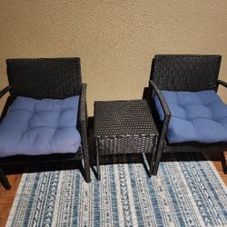 Outdoor Sitting For 2 People with an Accent Coffee Table and an Outdoor Rug * NEEDS TO GO ASAP