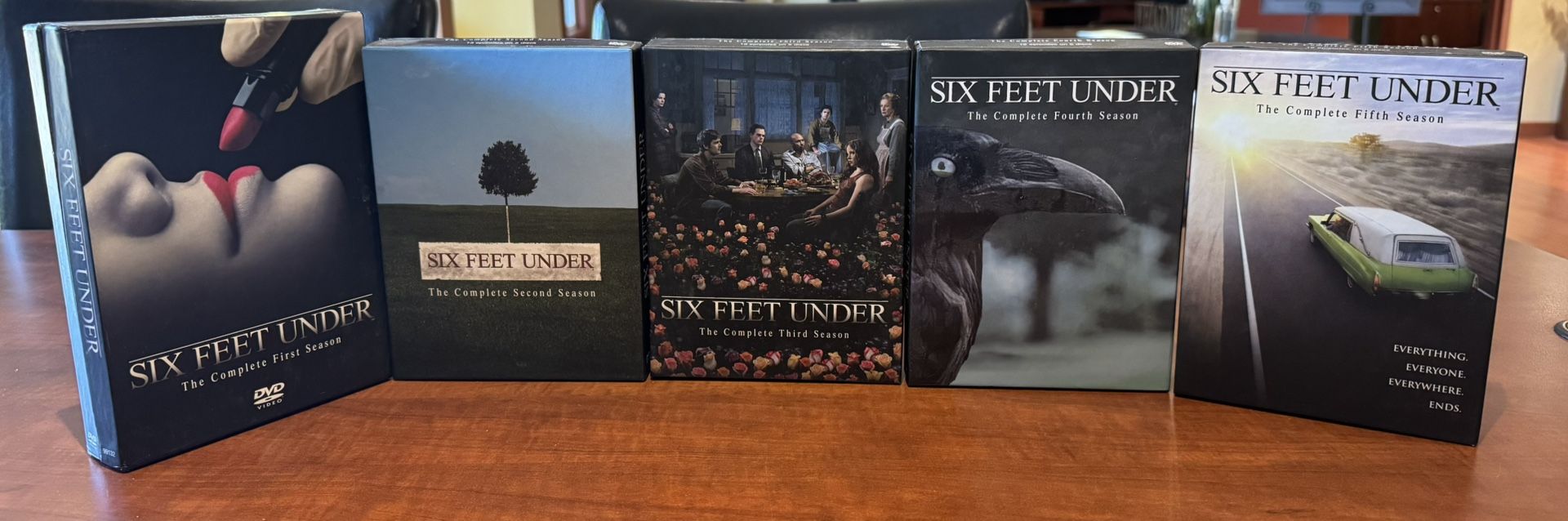 Six Feet Under - Complete Set Of All 5 Seasons