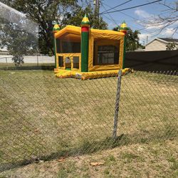 Bounce House 15x15 