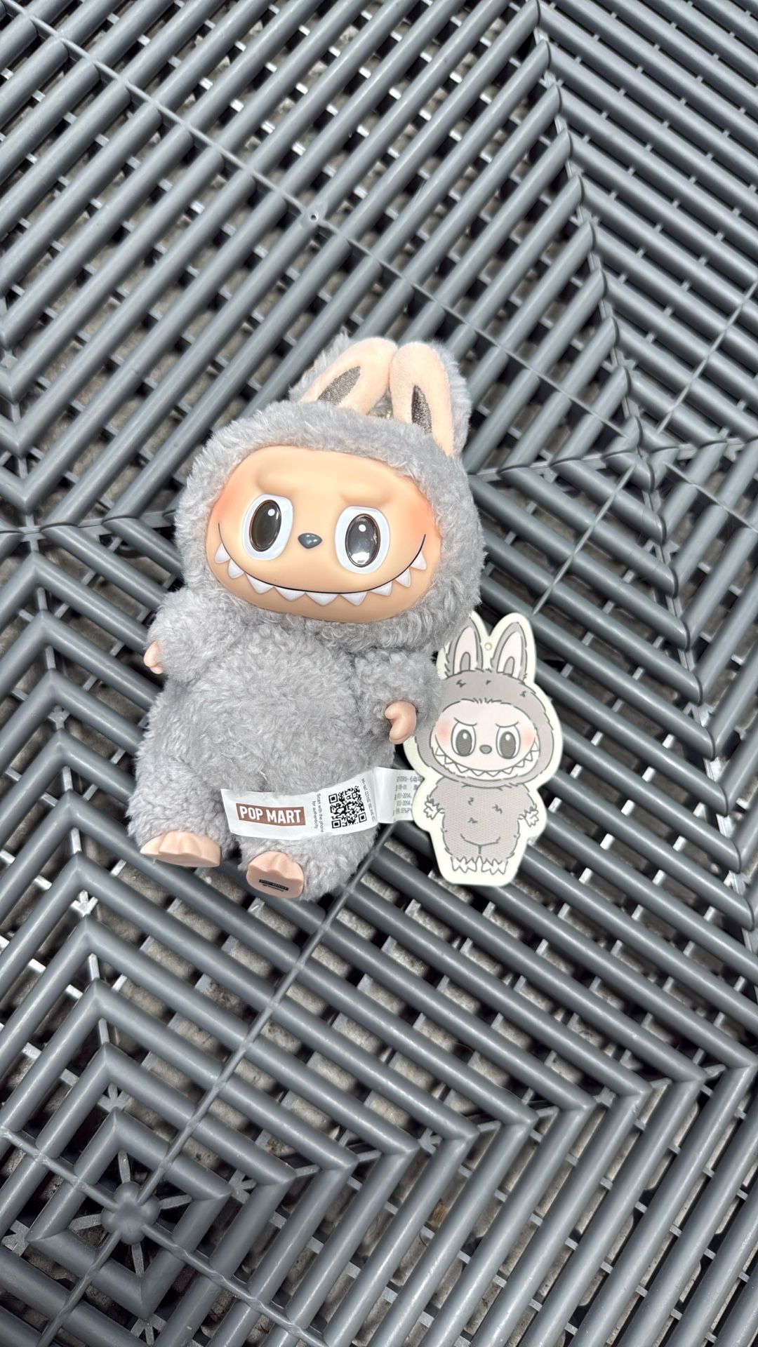 THE MONSTERS - Exciting Macaron Vinyl Face