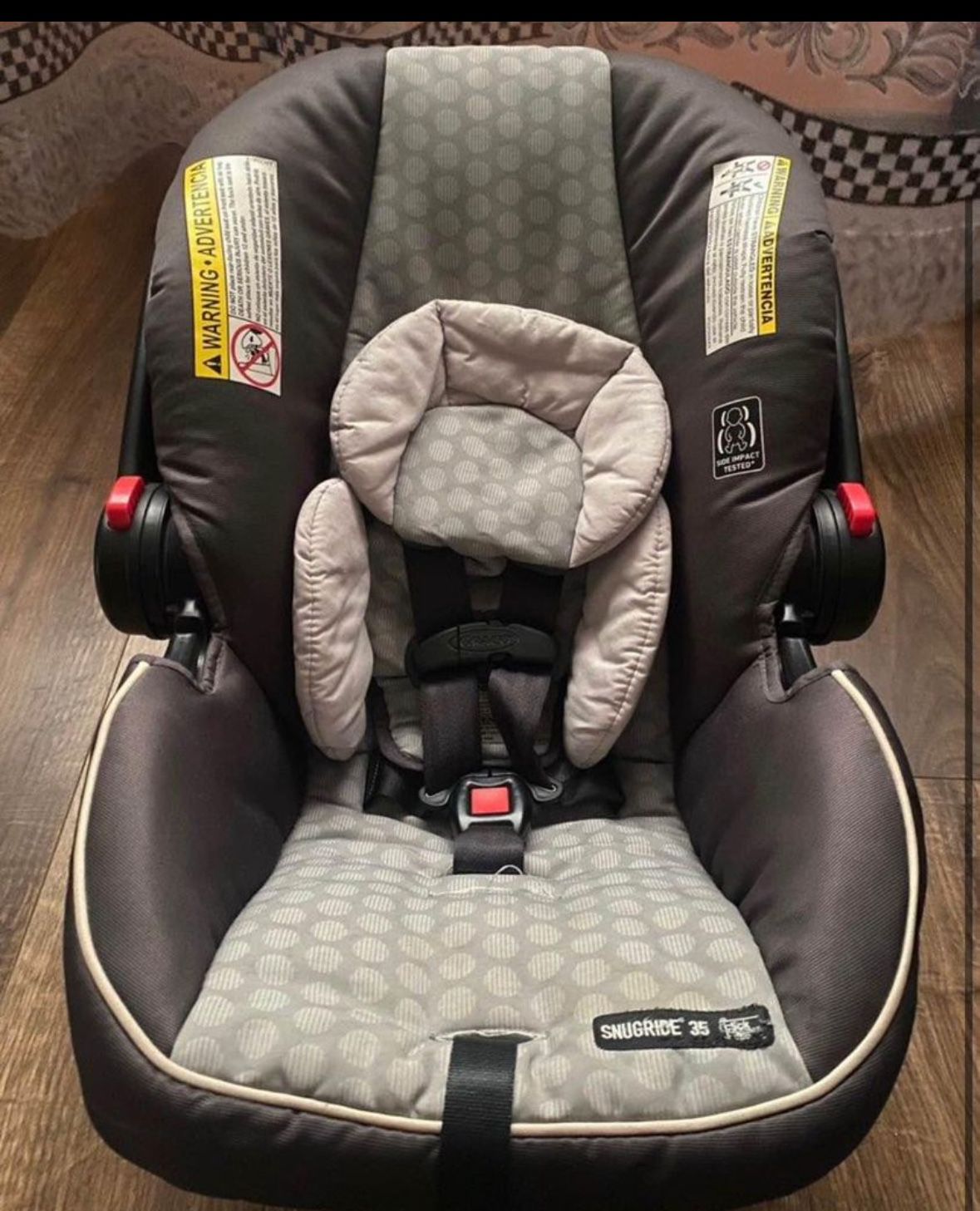 Graco Snugride 35 Baby Car Seat (With Base) 