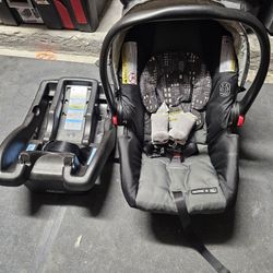 Graco Car Seat W/ Base