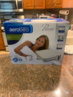 New aerobed premier collection queen size