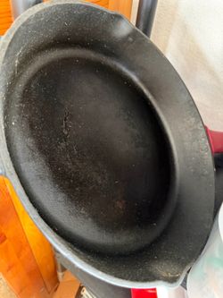 2 cast iron fry pans