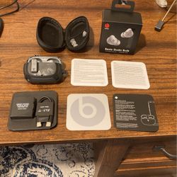 Beats Studio Buds 