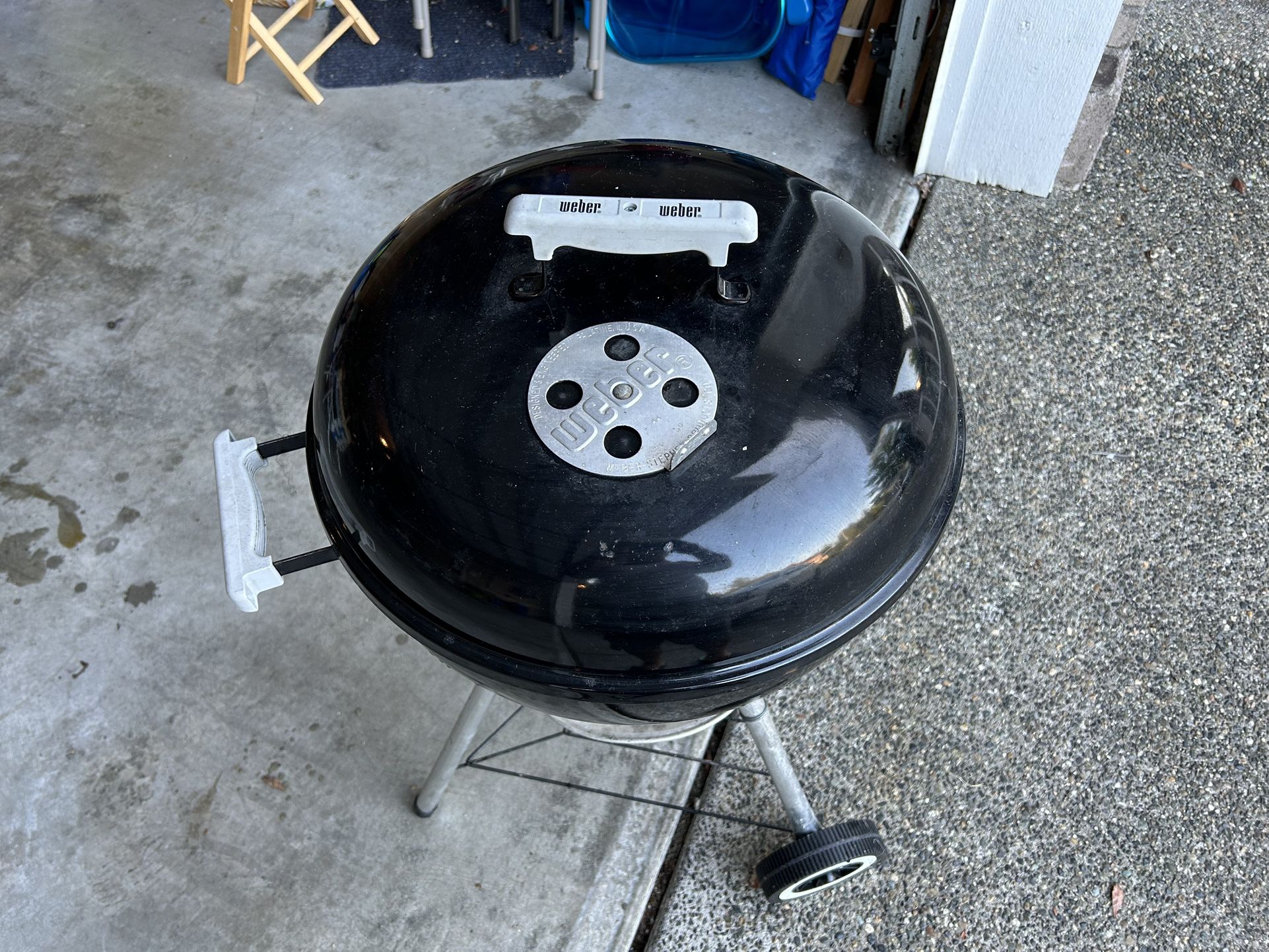 Weber Original Kettle 18 Inch Charcoal Grill, Black