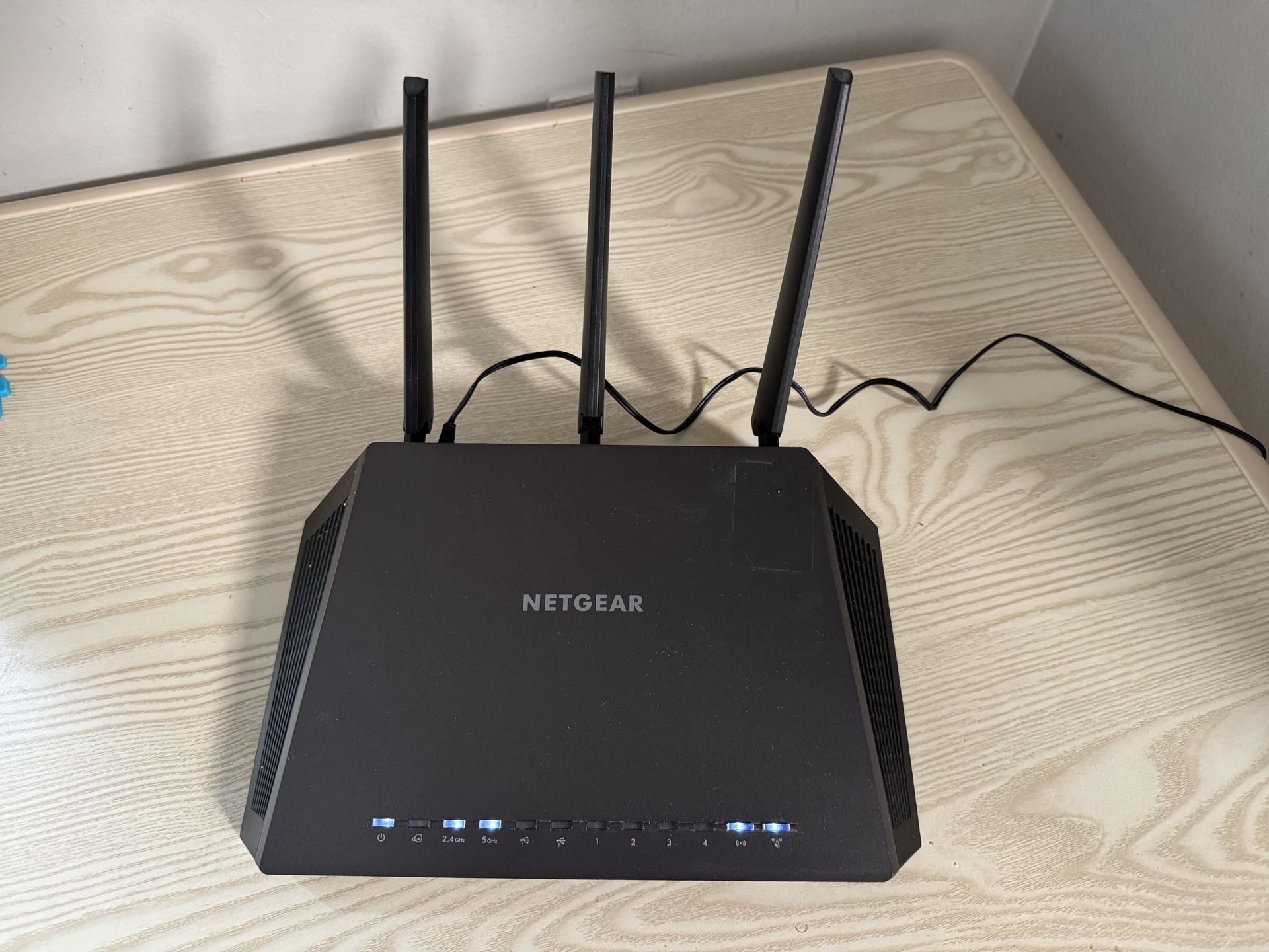 Netgear Nighthawk AC2300 Dual Band Wi-Fi Router R700P