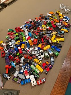 Lot of about 140 matchbox cars