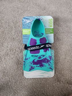 Speedo kid's swim fiin/ flippers