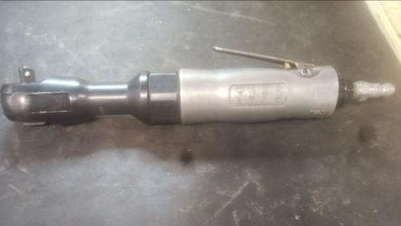 Blue point air ratchet